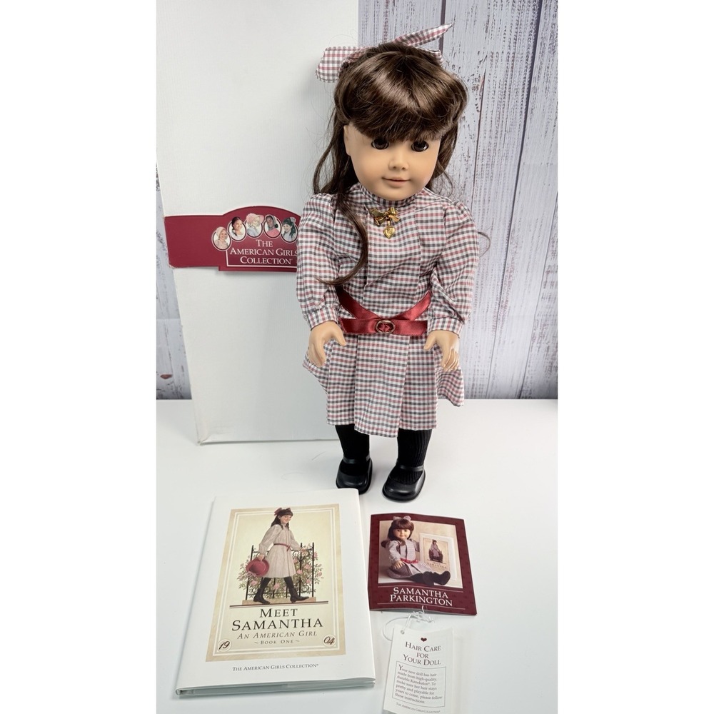 Pleasant Company American Girl SAMANTHA 18" Doll W/ Original Box